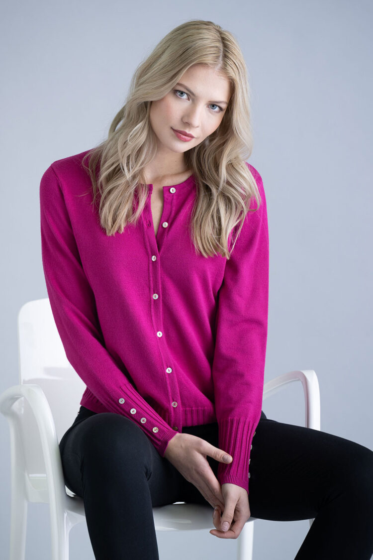 Marble round neck pink buttoned cardigan